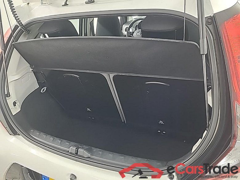 TOYOTA Aygo 1.0 VVT-i x-play 5D 53kW #5