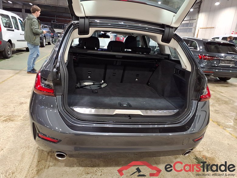 BMW 3 SERIES TOURING 2.0 330E (215KW) TOURING #3