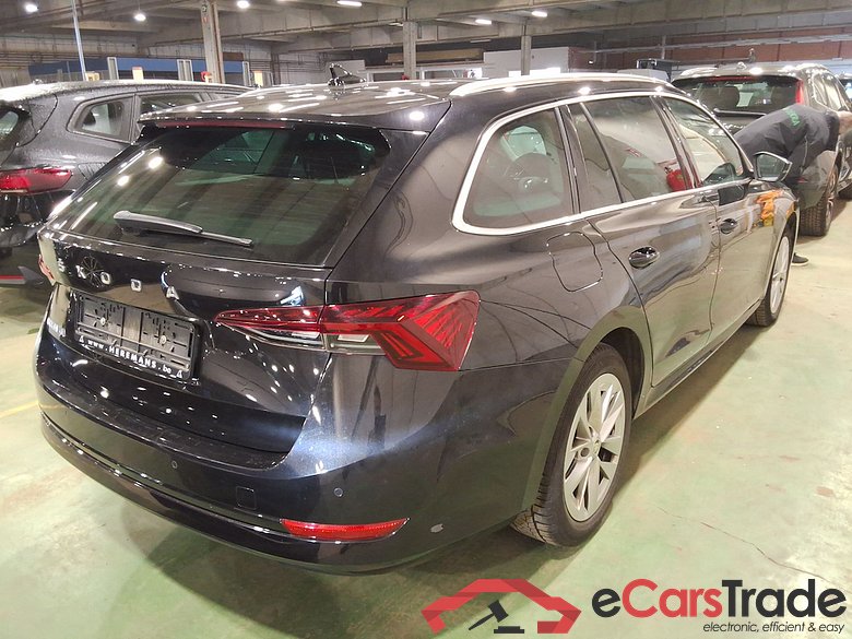 SKODA OCTAVIA COMBI 2.0 CRTDI 110KW DSG7 CLEVER+ #4