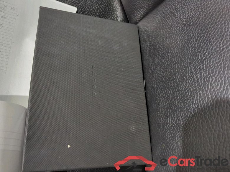 XC90 R Design Expression Recharge Plug-In Hybrid AWD 2.0 T8 Twin Engine 288KW AT8 7 Sitzer E6d #3