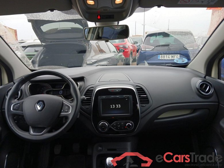 RENAULT Captur / 2017 / 5P / crossover Zen TCe 66kW (90CV) -18 (CX) #3