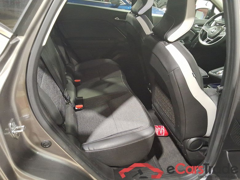 RENAULT CAPTUR 1.6 E-TECH PLUG-IN HYBRID INTENS #5