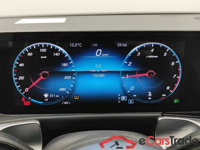 Mercedes-Benz GLB GLB 200 5d #6