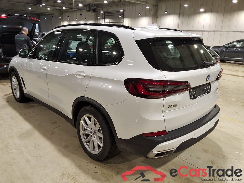 BMW X5 - 2018 3.0A xDrive45e PHEV #2