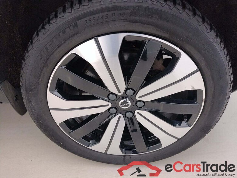 VOLVO XC40 RECHARGE CORE #5