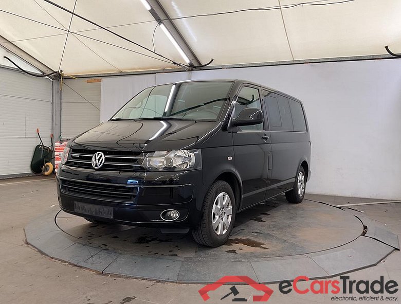 VOLKSWAGEN Multivan T5 Multivan BlueMotion 2,0 l TDI  140ch (103KW) Boîte manuelle 6 vitesses