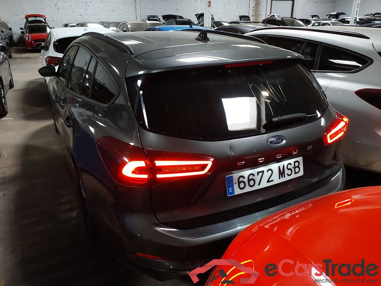 FORD Focus SPORTBREAK 1.0 Ecoboost MHEV 114KW (155CV) Automát ST Line #2