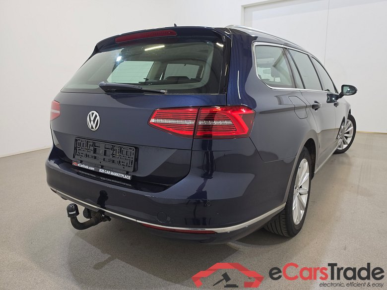 Volkswagen Passat Highline 2.0 TDI Pano Virtual Navi-Pro Sport-Leather-Alcantara KeylessGo Camera Klima PDC ... #4