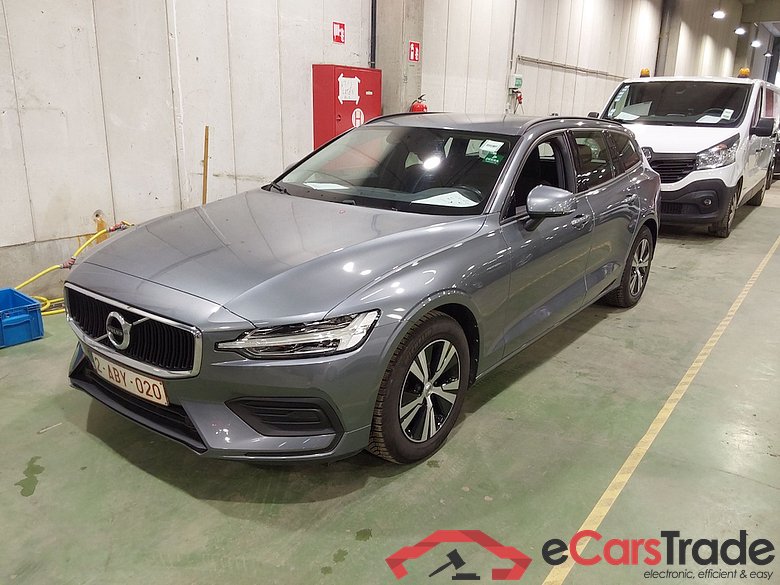 VOLVO V60 2.0 D3 MOMENTUM CORE #1