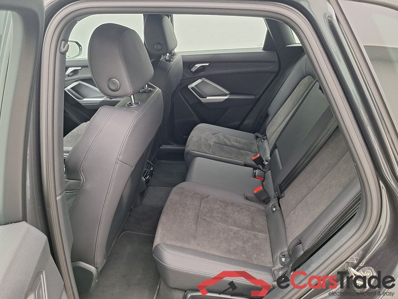 Audi, Q3 '18 PHEV, Audi Q3 45 TFSI e S tronic S Line 5d #4