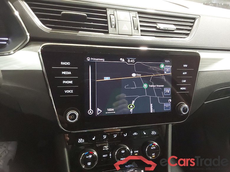 Skoda Superb Combi 1.5 TSI 150Hp Clever Aut. LED Virtual Navi KeylessGo Klima PDC ... #6