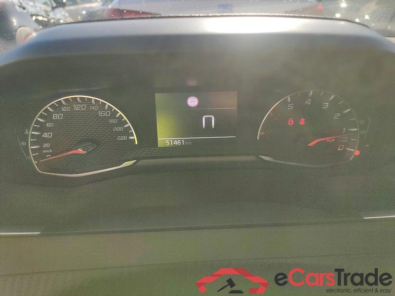 PEUGEOT 208 / 2019 / 5P / berlina con portón BlueHDi 73kW (100CV) Active Pack (AC) #4