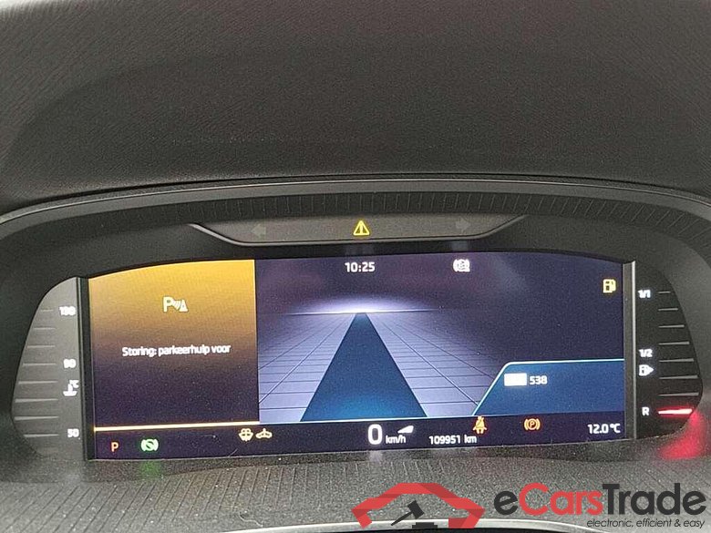 SKODA Octavia Combi 1.5 TSI Bns Ed. Plus DSG #4