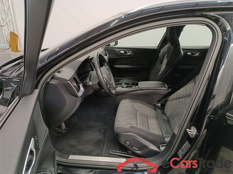 Volvo V60 T6 PHEV 4x4 Core Aut. 5d #3