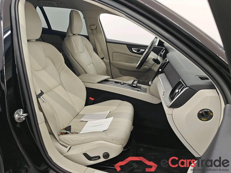 Volvo V60 B3 Automaat Momentum Advantage 5d #3