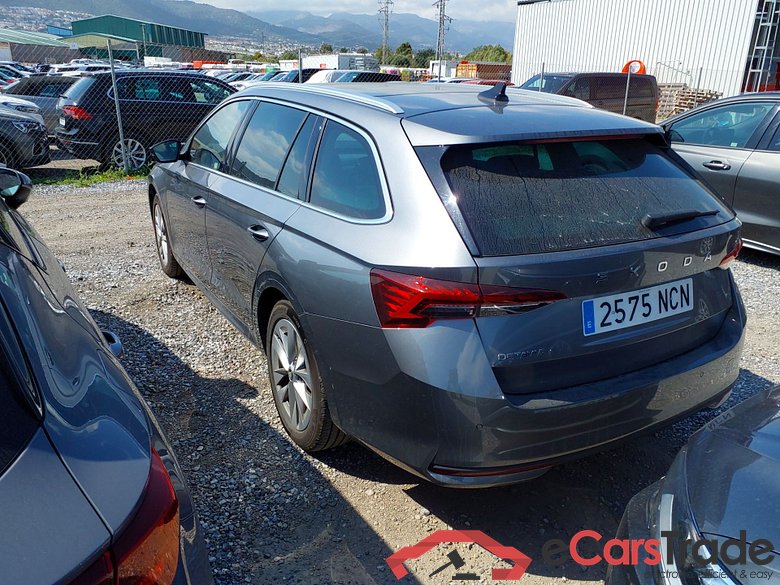 SKODA Octavia 2.0 TDI 110 kW (150CV) DSG 7 vel Automático Combi Design #2