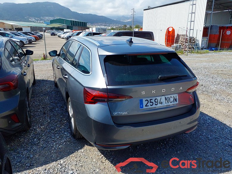 SKODA Octavia 2.0 TDI 110 kW (150CV) DSG 7 vel Automático Combi Design #2