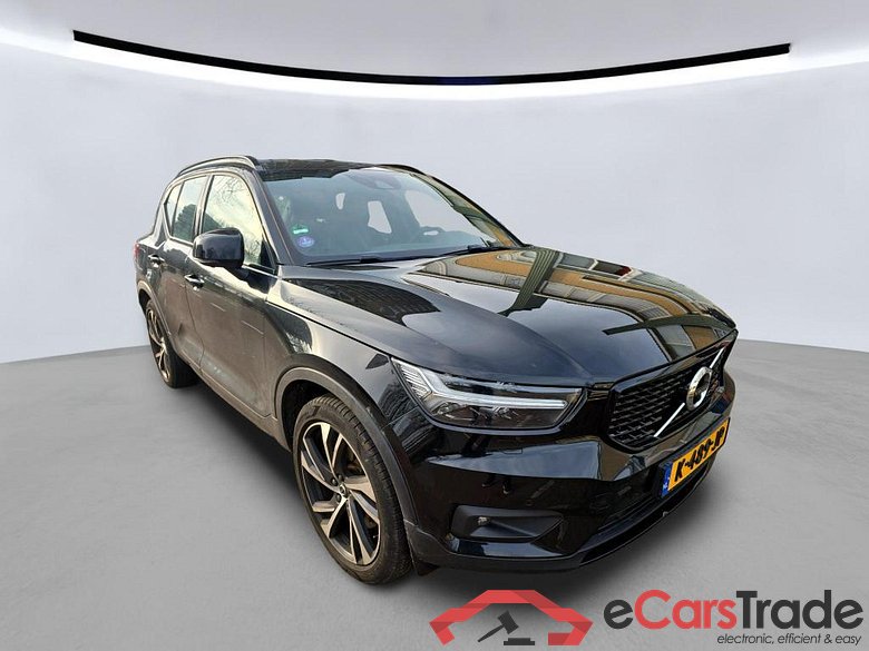 VOLVO XC40 132 kW #4