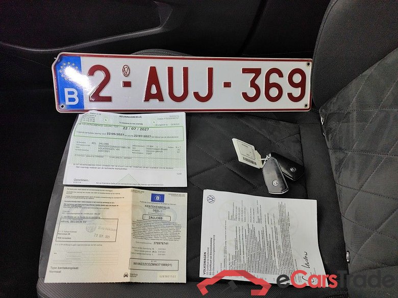 Volkswagen Golf VIII 1.0 eTSI 81kW Life DSG 5d #4