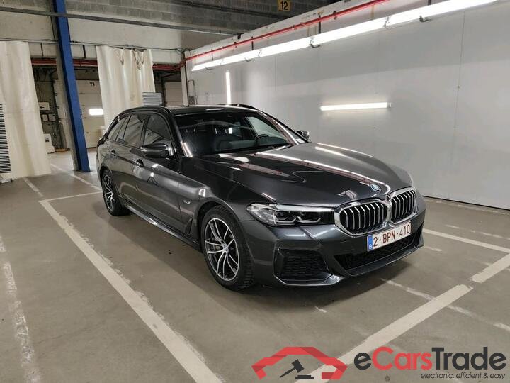 BMW 5 Reeks Touring 5 Reeks Touring 530e xDrive Auto (PHEV) 200kW/272pk  5D/P Auto-8 #2