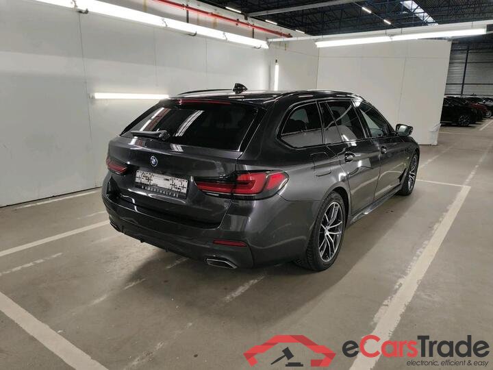 BMW 5 Reeks Touring 5 Reeks Touring 530e xDrive Auto (PHEV) 200kW/272pk  5D/P Auto-8 #4