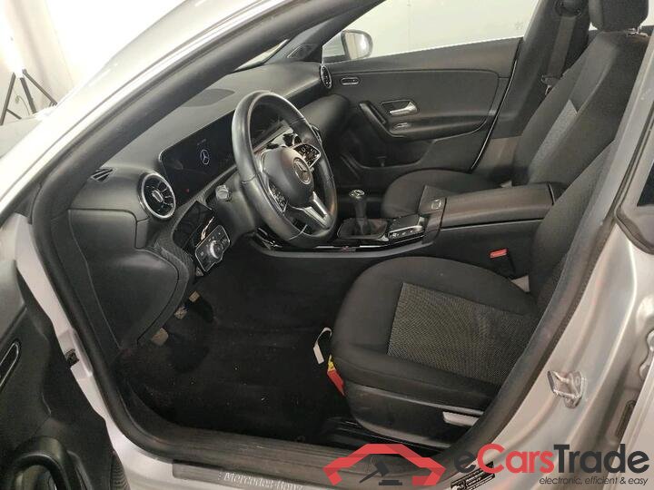 Mercedes CLA 180d SB Widescreen Navi KeylessGo Camera Klima PDC ... #5