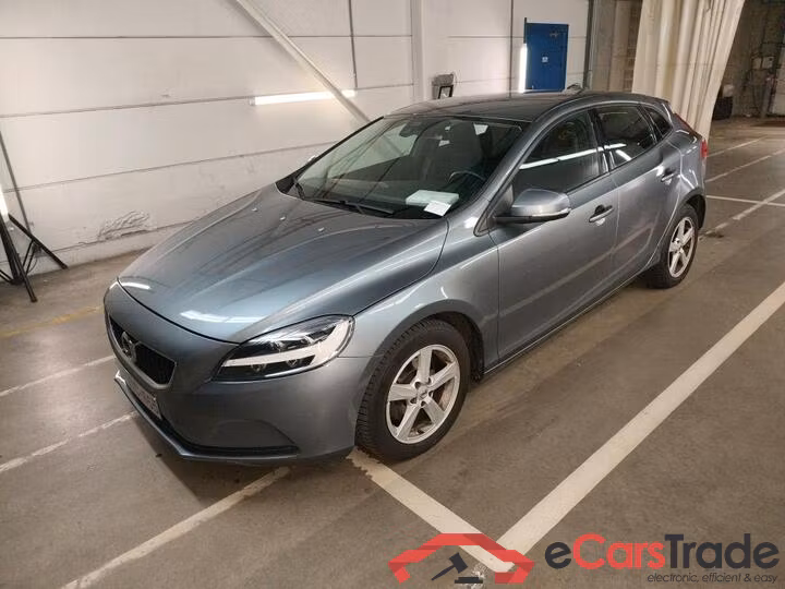 Volvo V40 2.0 D2 Black Edition LED Navi Klima PDC ... #1