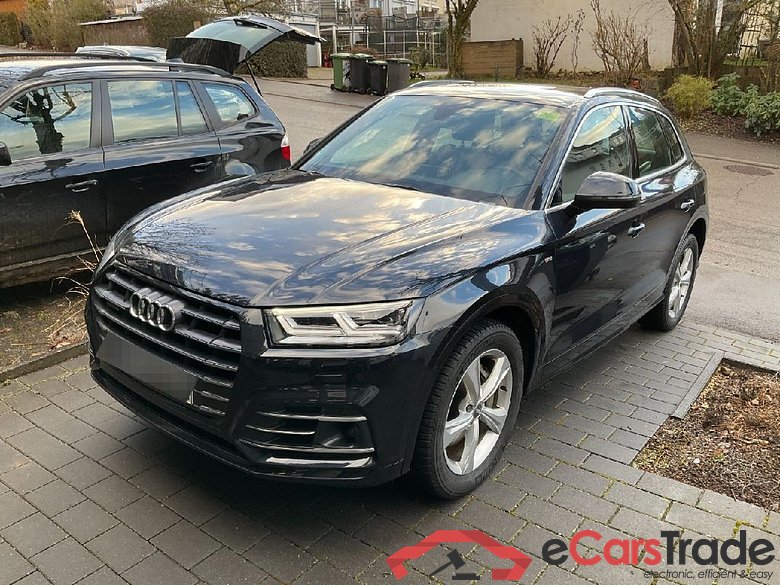 Q5 55 TFSI e quattro sport 2.0 TFSI 270KW AT7 E6dT #1