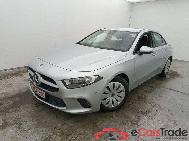 Mercedes-Benz A-Klasse Limousine A 180 Aut. 4d