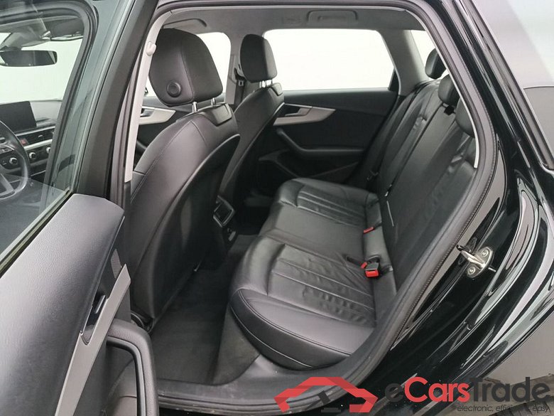 Audi A4 Avant 2.0 30 TDi 90kW S tronic Business Ed 5d #2