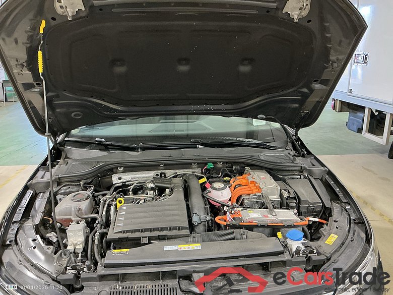 VOLKSWAGEN GOLF VIII 1.4 EHYBRID STYLE BUSINESS DSG #6