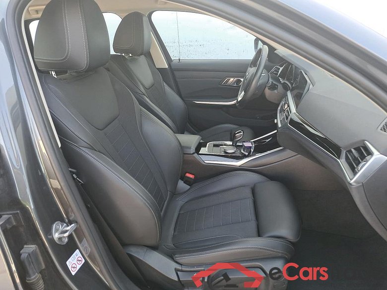 BMW Serie 3 / 2019 / 5P / familiar 318d Auto.Touring #6