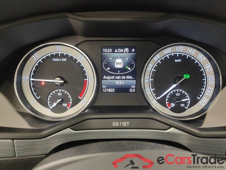 Skoda Superb Combi 2.0 CRTDI 110kW DSG7 Ambition 5d #6