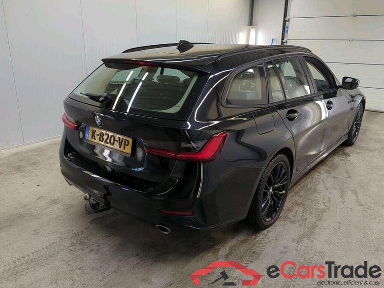 BMW 3-serie Touring 330e High Executive #2