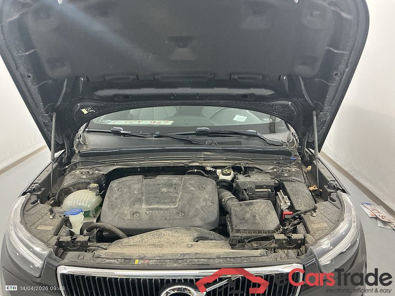 VOLVO XC40 1.5 T2 Momentum Pro Geartronic #6