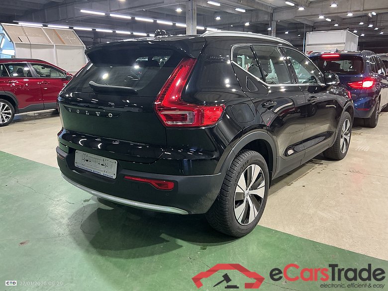 VOLVO XC40 1.5 T4 PHEV CORE DCT #4