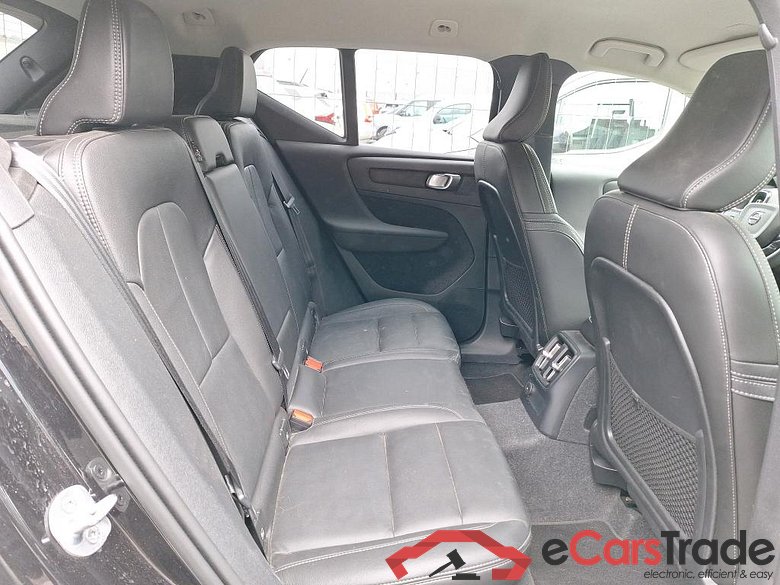 VOLVO XC40 1.5 T4 PHEV PLUS BRIGHT DESIGN DCT #6