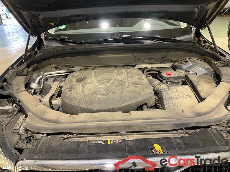 VOLVO XC60 2.0 D4 120KW GEARTRONIC MOMENTUM PRO #6