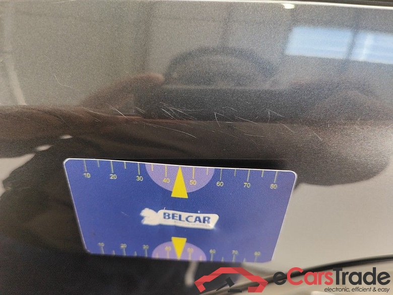 BMW 3 Reeks Berline 318dA (100 kW) 4d #3