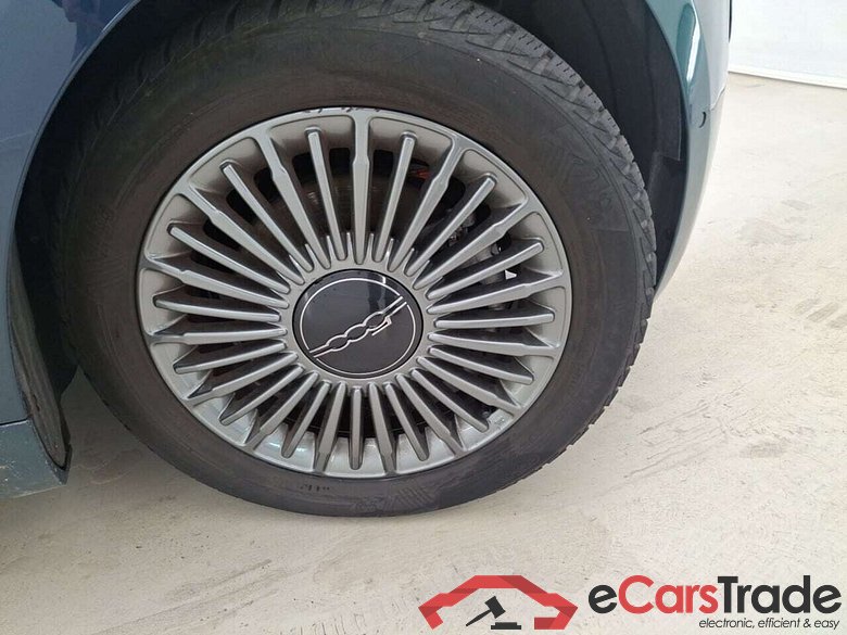 FIAT 500 ARRAY 42 KW ICON #5