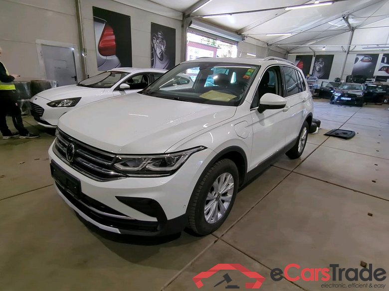 Tiguan Elegance eHybrid 1.4 TSI 180KW AT6 E6d #1