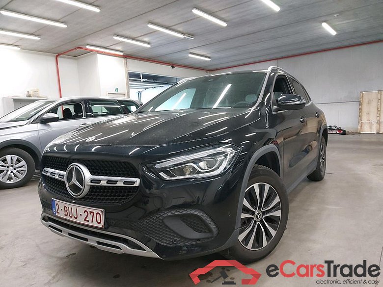 MERCEDES - MER GLA 250e 218PK DCT Business Solution With Smartphone Integration  * HYBRID *