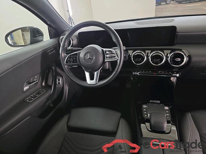 Mercedes A-Klasse A-Klasse A 250 e Business Line (PHEV) 160kW/218pk  5D/P Auto-7 #5