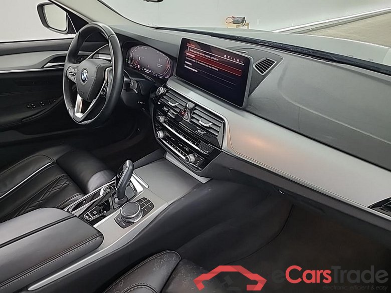 BMW 5-serie Touring 520iA Business Edition Plus 5D 135kW #6