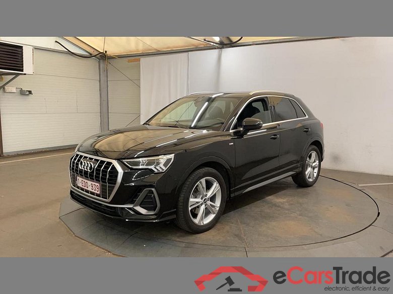 AUDI Q3 Dsl Q3 35 TDi Business Edition S line S tronic