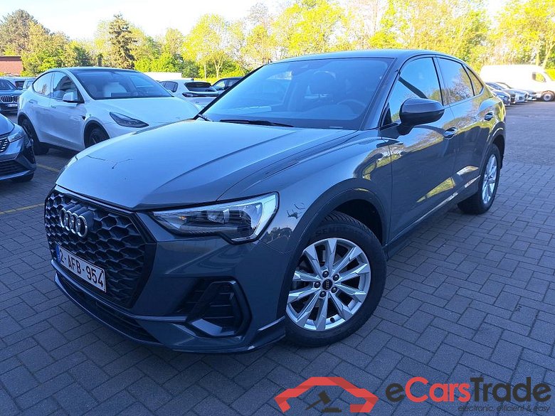 AUDI - AUD Q3 SB 35 TDI 150PK S-Tronic Business Edition & Pack Business Plus With Heated Seats & Cruise Control & Shadow Look & Comfort Key & Rear Camera