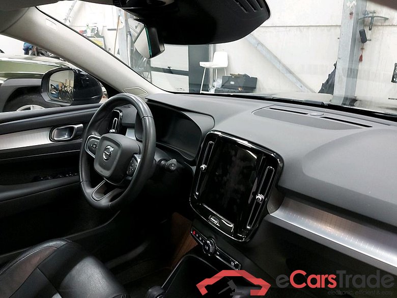 VOLVO - VOL XC40 T5 Twin Engine 261PK Momentum Pro With Arianne Leather & Park Assist Pack  * HYBRID * #3