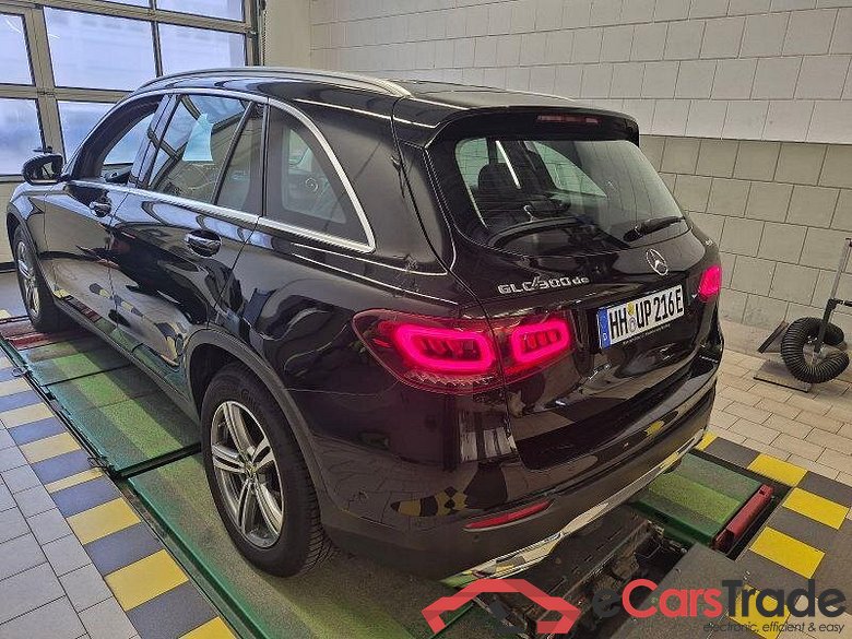 Mercedes-Benz GLC (BM 253)(06.2015->) DE - SUV5 GLC 300 de EU6d, de 4Matic (EURO 6d), (Facelift) 2020 - 2022 #4