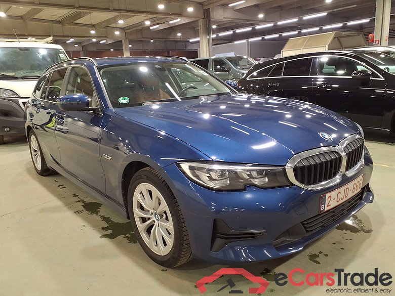 BMW 330e Plug-In Hybrid Aut. LED-Xenon LC-Pro Navi Hi-Fi Sport-Leather KeylessGo Camera Klima PDC ... #2