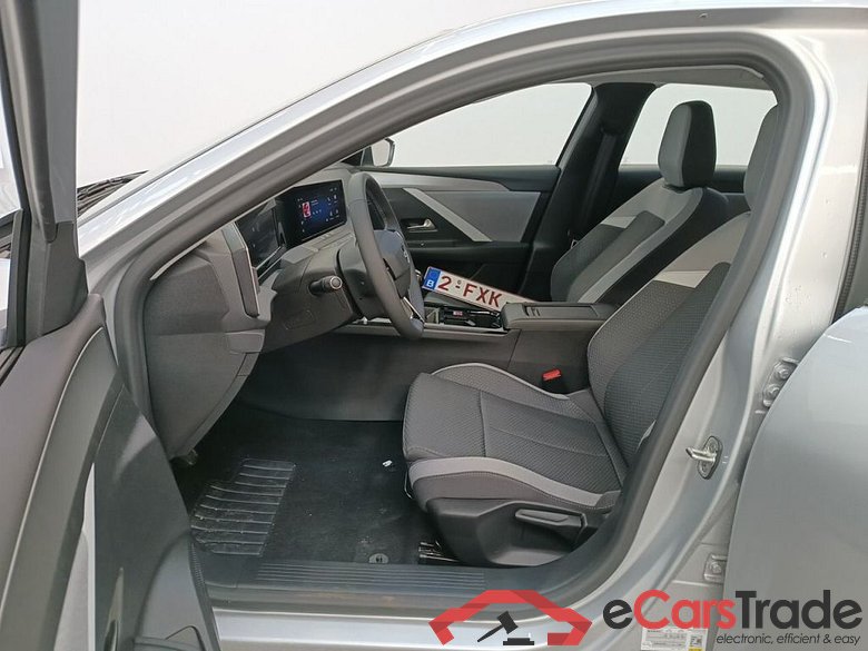Opel Astra Sports Tourer 1.2 Turbo 81kW S/S Edition 5d #3